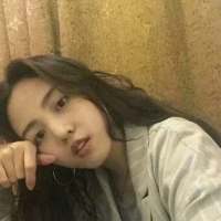 我始终觉得没有哪个人 能完完全全的了解我 ... 你不坚强，没人替你勇
