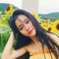 我们就像旋转木马永远看得到彼此却摸不到... 太理智的人总是爱到一