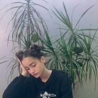屏幕前面的你应该好好学化妆 学穿高跟鞋把... 〆等一束花開，〆念那