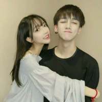 想把你藏在我的梦里 天亮也带不走你 前一秒钟我们是幸福的