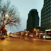 回家的路上……灯光眷恋…… 有时候，最好的安慰，