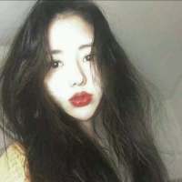 我想去你长大的地方 看看那里夜晚的天空 是...