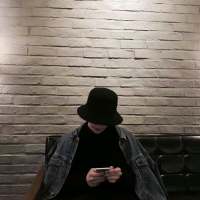 不求人好感不予人难堪 我要的并不多，你的一