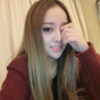 女大学生 轻声问自己为何那么屌
