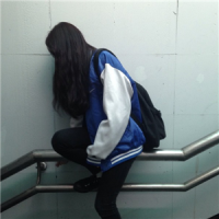 谁会宠着我 在我哭的