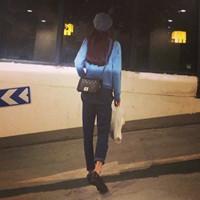 不介意孤独，比爱你舒服。 有些伤痛 , 何可言