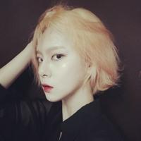 少女那飘渺的梦已经碎