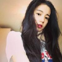 气质女头 一台单反，一个会拍照