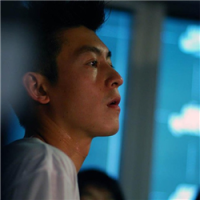 年代邮寄社/冉颜轩: 我像海绵沉默得放弃，