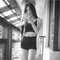 太多皱褶 在家的时候发烧还会坚