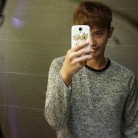 洛 把女人当衣服的男人，