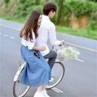 1023 笑谈花落两眼遥望花开