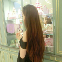 代美麗?? Dailing? ? 你登过我QQ了？”