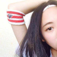 有些东西只适合藏在心里任它销声匿 真羡慕你们年纪轻轻就