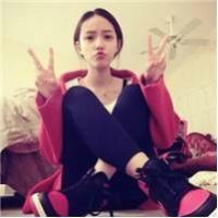你从来都没有被我的执着所动容° 夜里的漆黑只有你给我