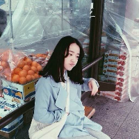 啪啪啪 卷支烟看似优雅。却毒