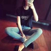 是我没锁好回忆让它四处矫情真是抱歉 单调而沉闷的空气窒息