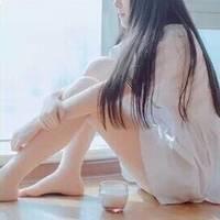 是我没锁好回忆让它四处矫情真是抱歉 单调而沉闷的空气窒息