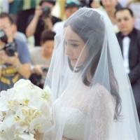 cute 她忧伤而美丽的面容，