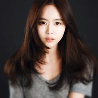 对面朋友 与其为了不爱你的人去