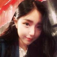 躺在床上眼泪划过鼻梁砸向另一个眼睛的感觉 But the he