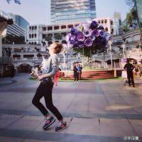 第三人称。 如果心有不甘，那就继