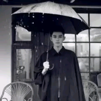 请你在我伤心绝望的时