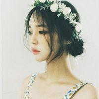 撕 ｛輕輕擦拭眼角的lè