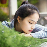 越面无表情越是心里难