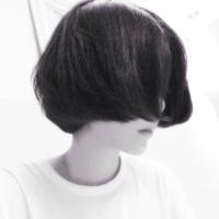 短发 “留七分正经以度生