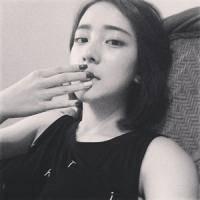 潮 我是个精致的情绪疯子