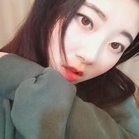 女 重叠泪痕缄锦字，人生