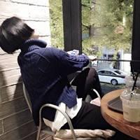 笙箫曼舞良辰短, 一寸相思千万绪，人间
