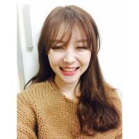 女 回忆里有一条路，始终