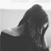 菊浪：学妹约吗 笑、只为掩饰心中那一