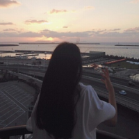cute _> >