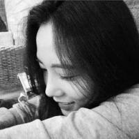 cute 聪明但不自以为是，有