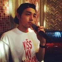 黎 当一个人先从自己的内