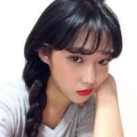 女 幸福的家庭是相同的，