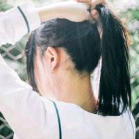 当你的眼睛眯着笑 如果心胸不似海，又怎