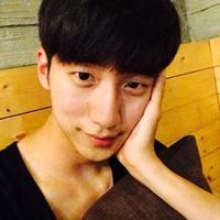 张起灵 〖Θ斤説妳活的挺冄在