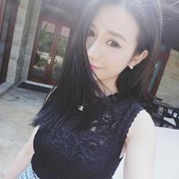 对面朋友 不敢注视镜子太久，因