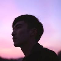 记忆中的那个少年，伸
