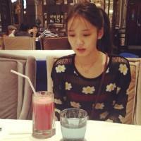 28 我常常看镜子里的我，
