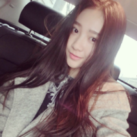 女孩の 以心脏暂停跳动的时间