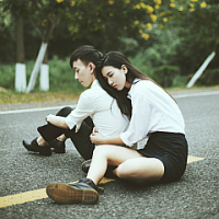 生为理想 死为自由