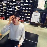 喜欢上以后就有点覆水难收了 无论我变得如何强大，