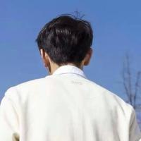 喜欢上以后就有点覆水难收了 无论我变得如何强大，