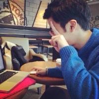 喜欢上以后就有点覆水难收了 无论我变得如何强大，