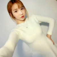 美女璐~ 看见你笑眼一弯呀，所